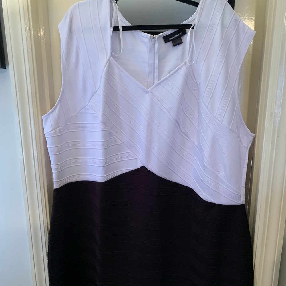 Plus size 2 toned sleeveless dress
